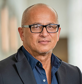 Jeff Beavers Headshot