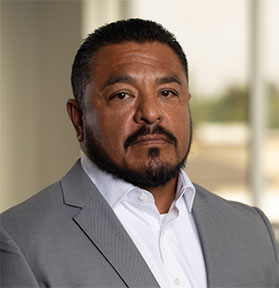 Joe Mendiola Headshot